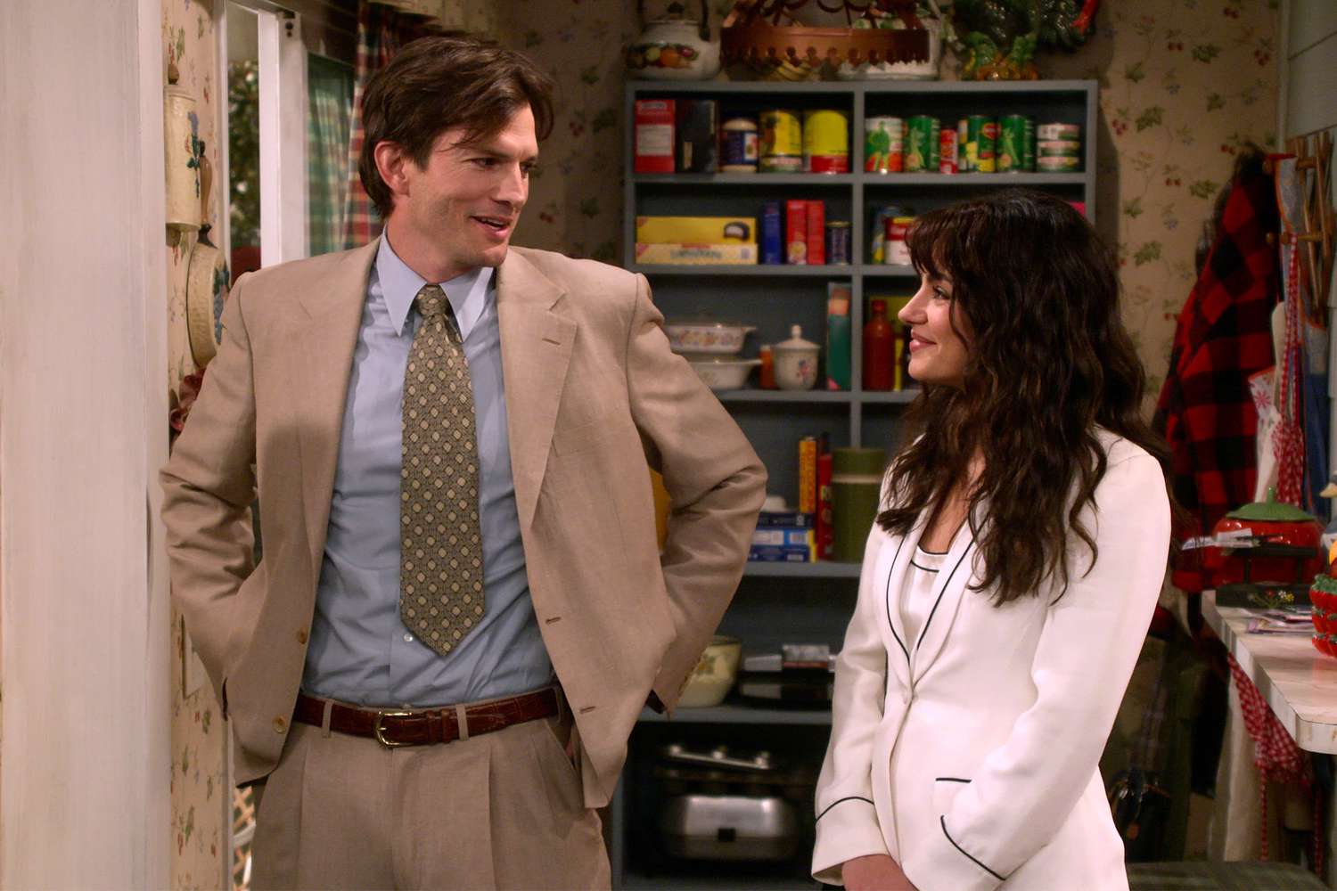 Mila Kunis ve Ashton Kutcher, 'That '90s Show'un 2. Sezonunda Olmayacak