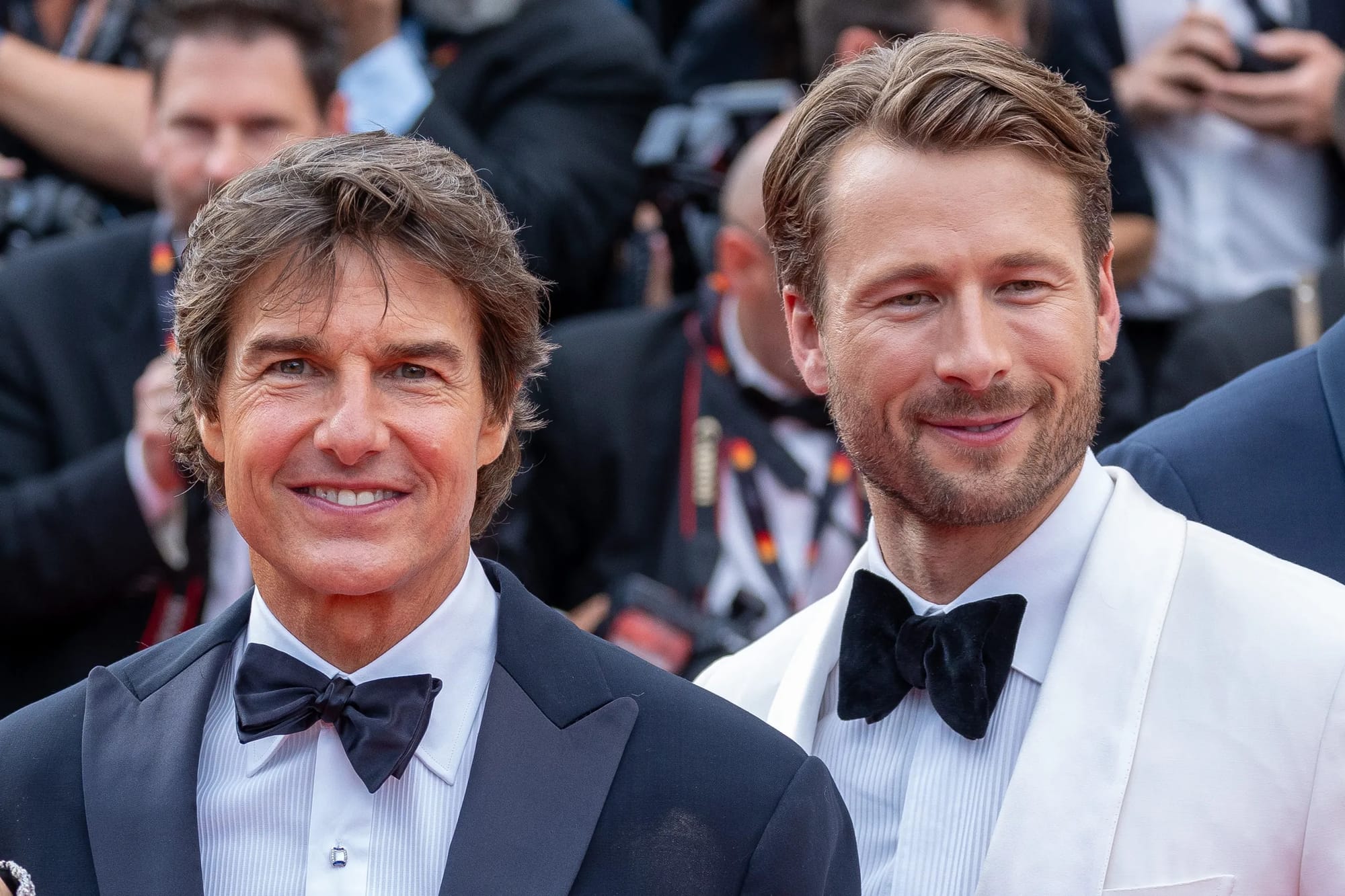 Tom Cruise: “Yerime Glen Powell Geçsin İsterim”