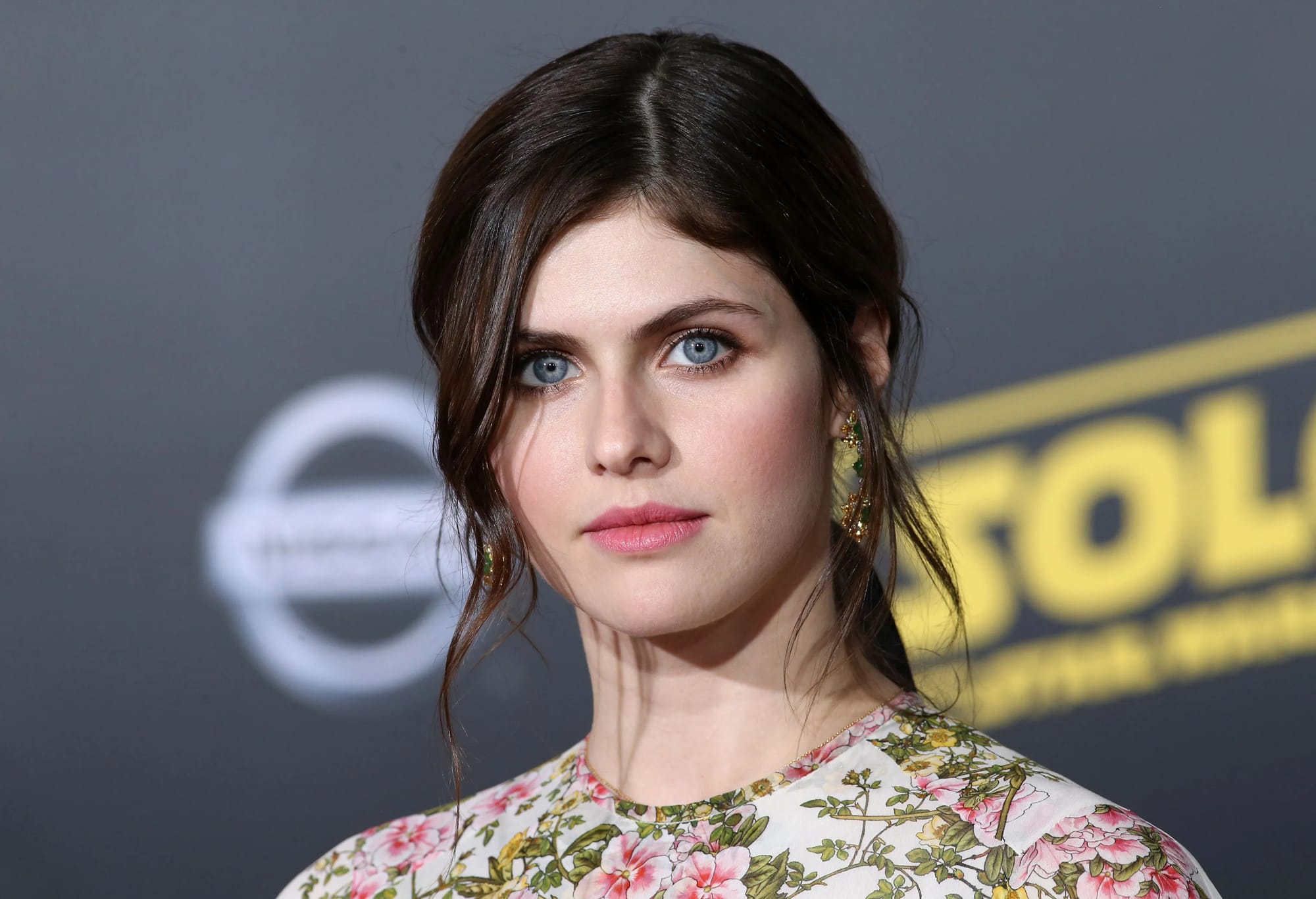 Alexandra Daddario: "Kötü Oyuncu Değilim, Yanlış İşlerde Rol Aldım"