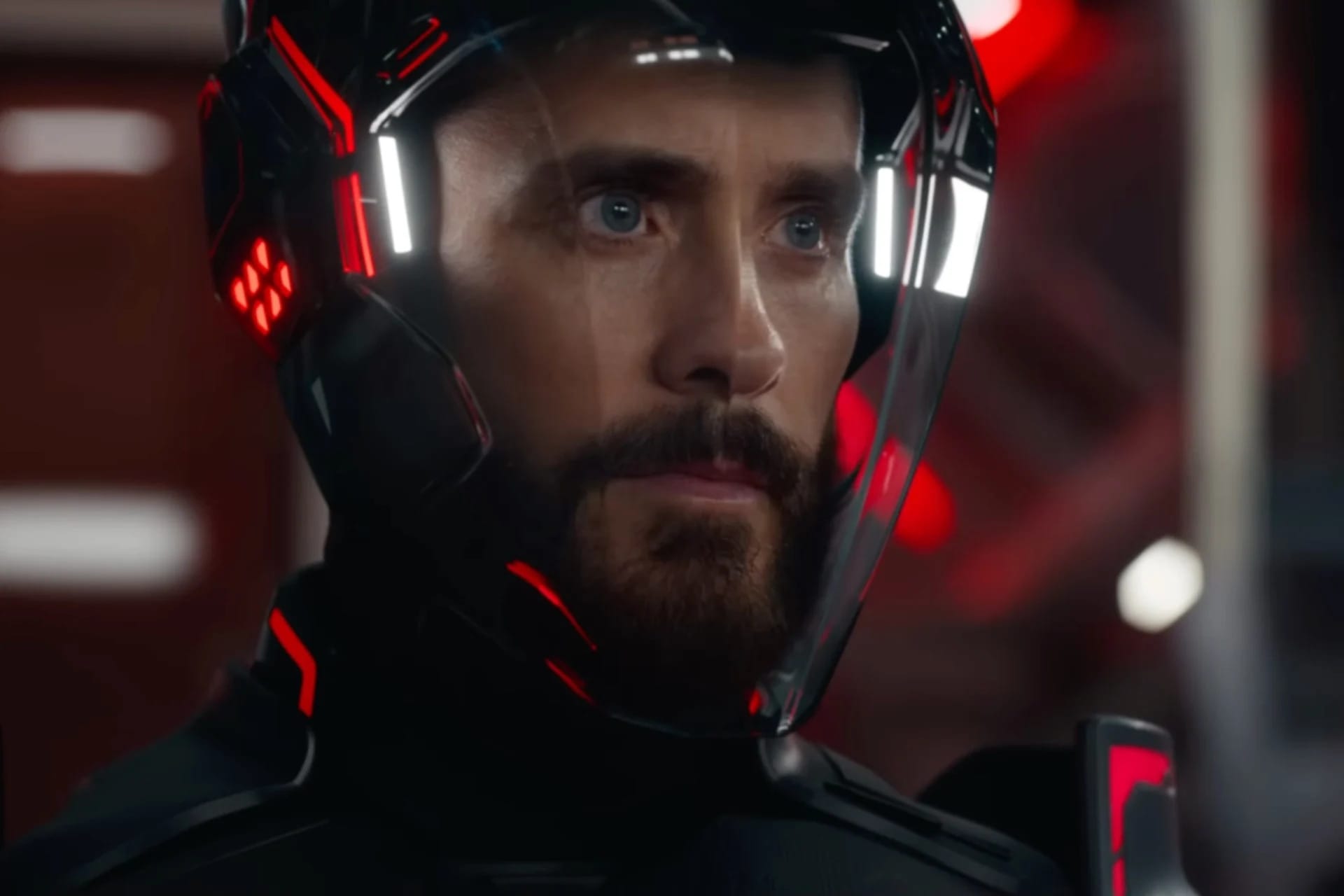 ‘Tron: Ares’ten Yeni Resmi Fragman: Yapay Zekâ Kontrolden Çıkıyor