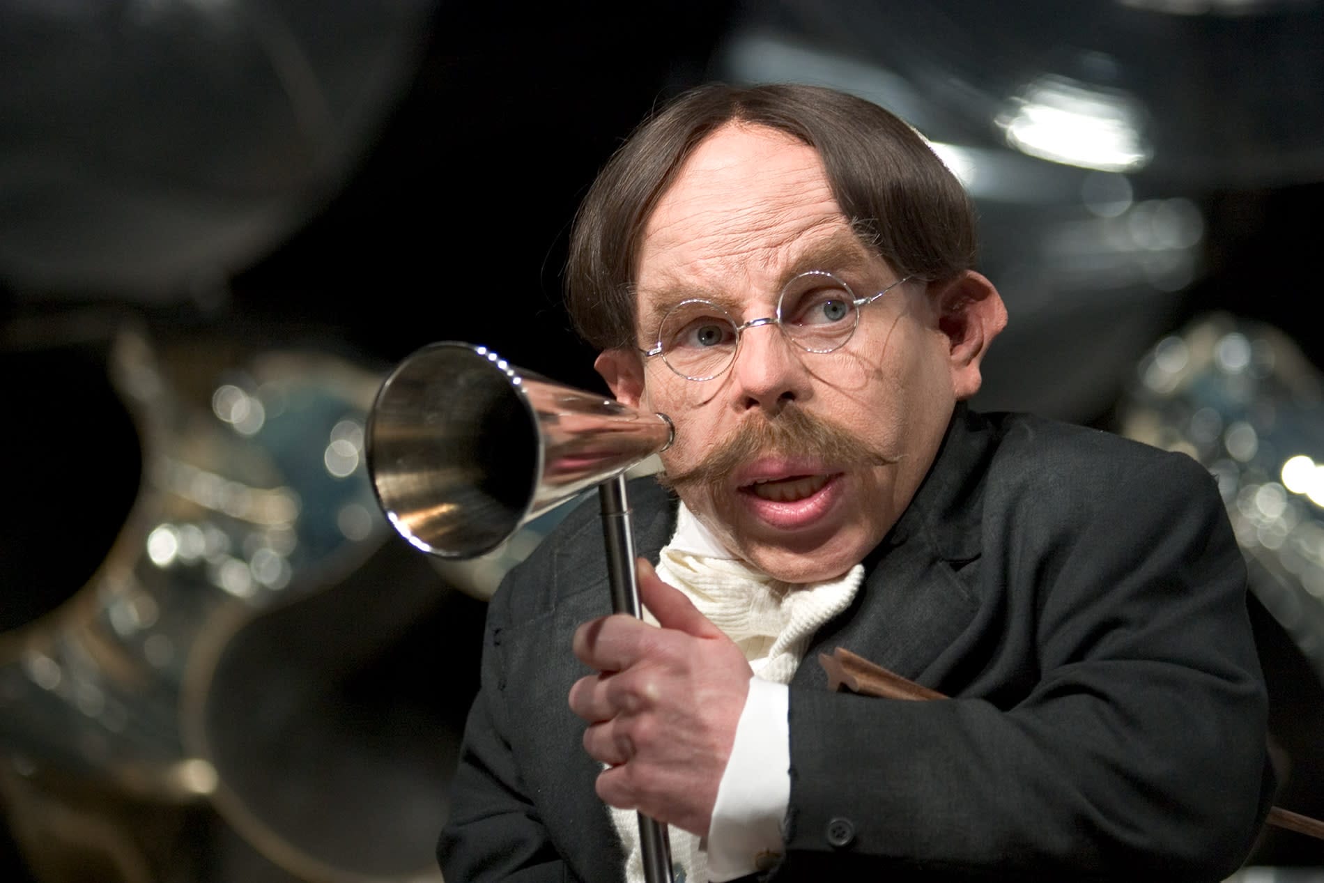 Warwick Davis, ‘Harry Potter’ Dizisine ‘Flitwick’ Olarak Geri Dönüyor