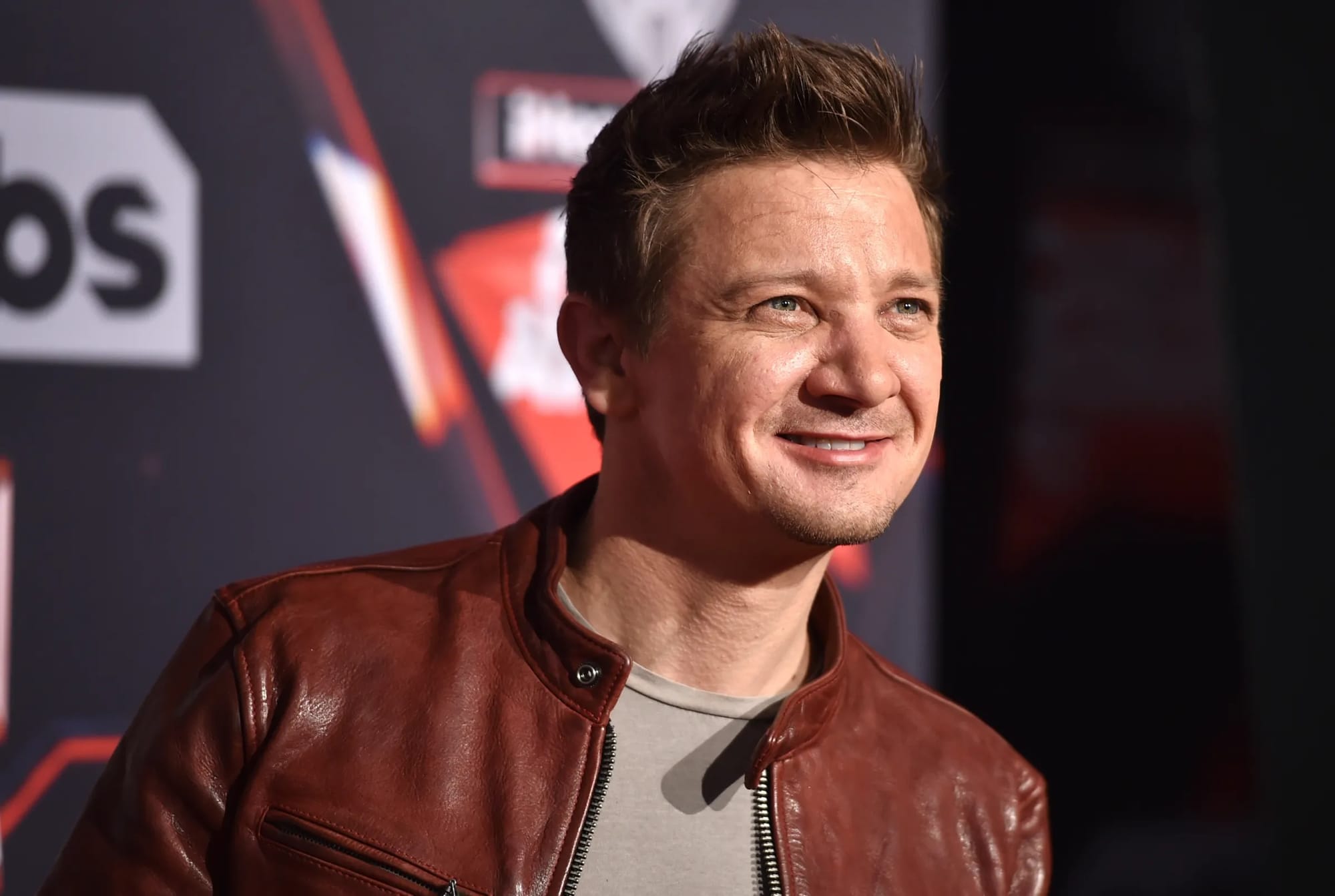 Jeremy Renner: “Halledeceğiz, Harika Olacak”