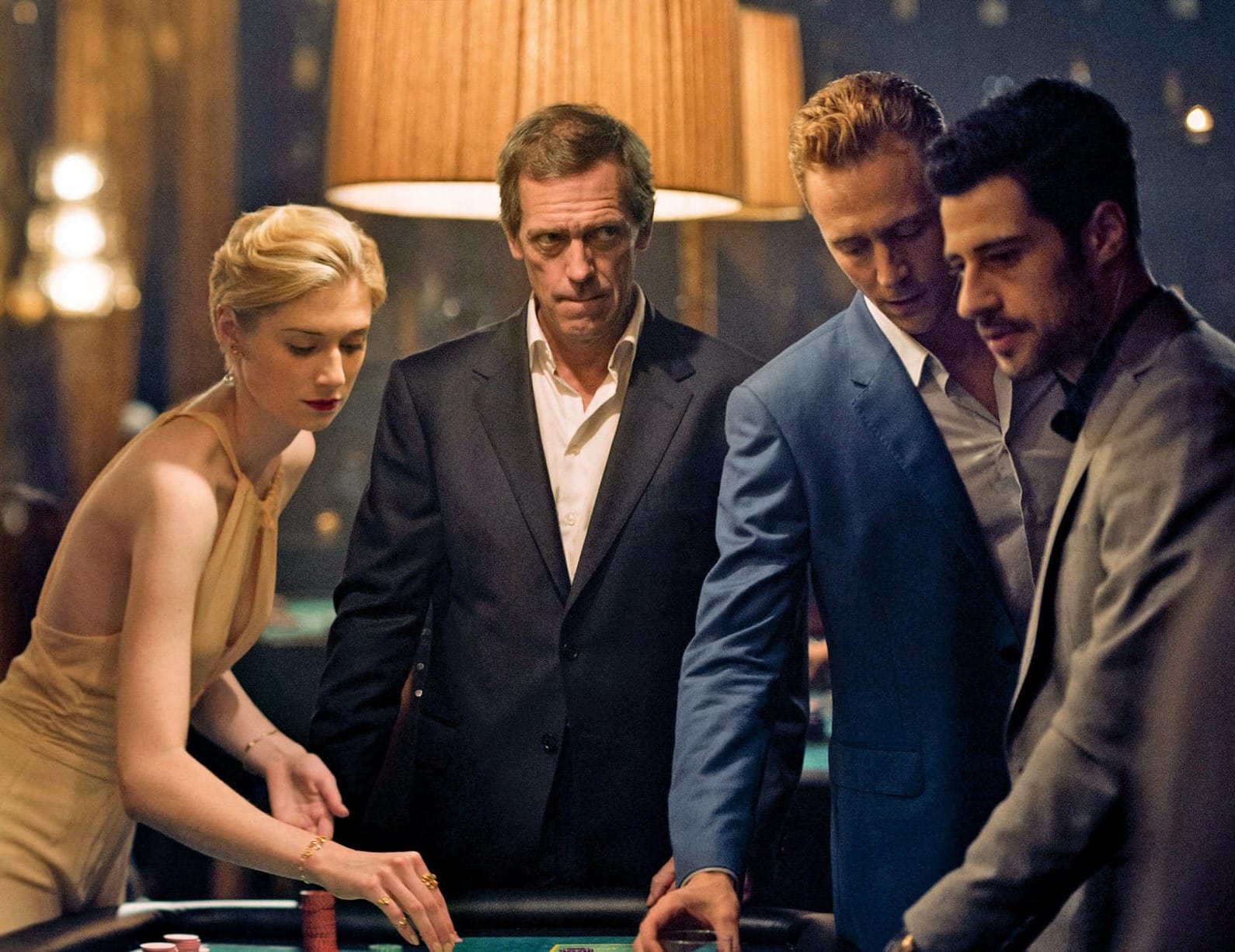 "Gecenin Kalbinde": The Night Manager (2016)