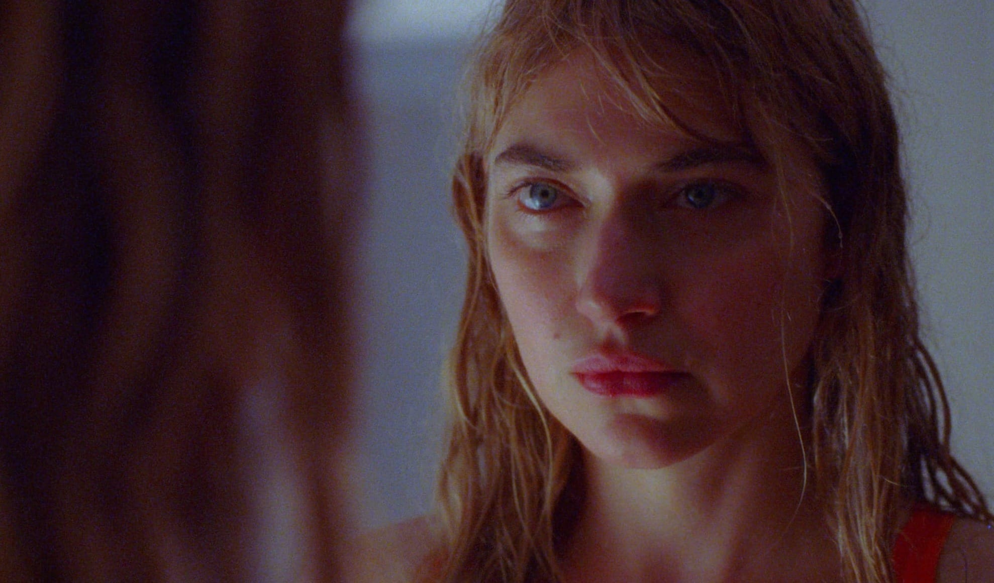 Kristen Stewart’ın Yönetmen Koltuğunda Yer Aldığı Filmden Resmi Fragman