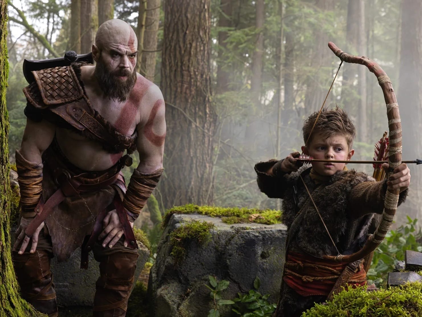 'God of War' Dizisinden 'Kratos' ve 'Atreus'a İlk Bakış