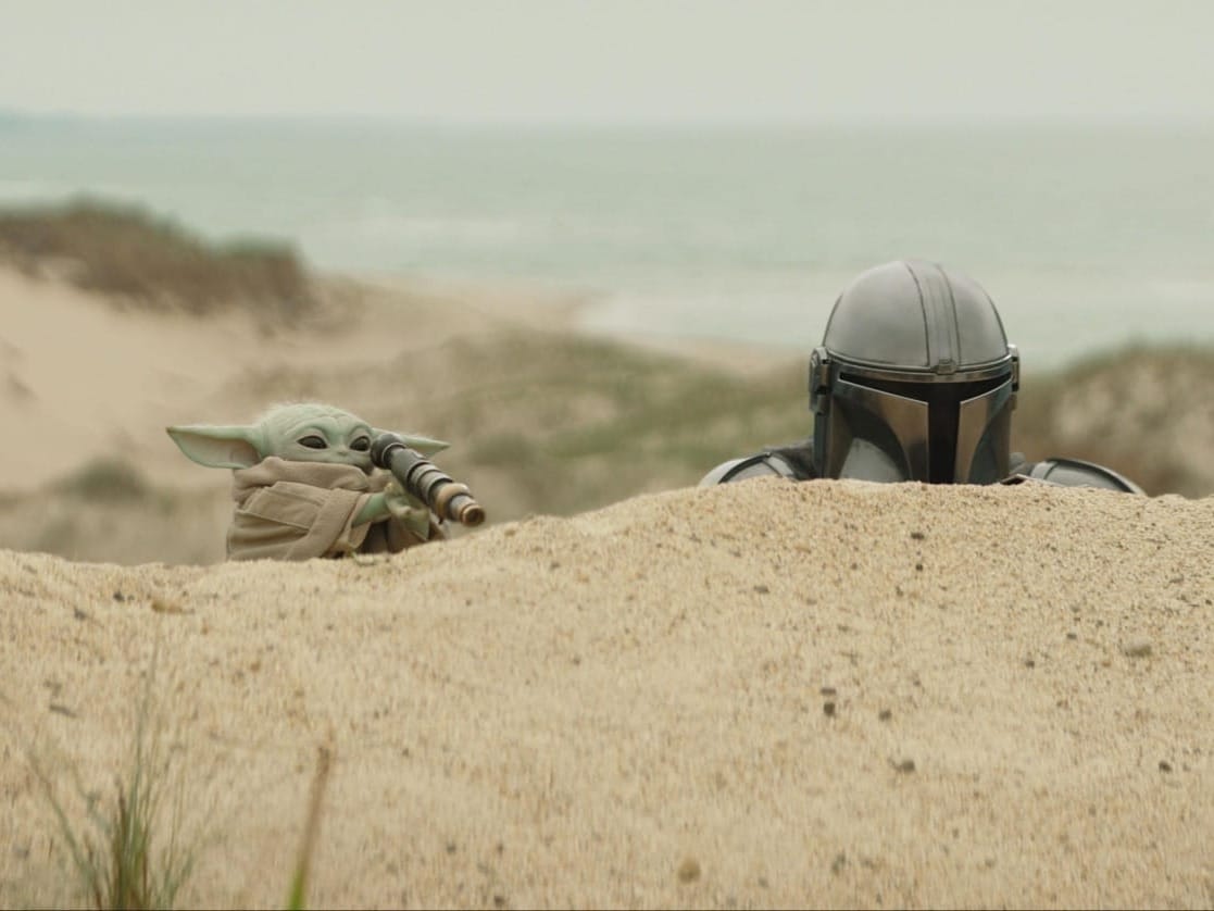 ‘The Mandalorian and Grogu’ Eleştirmenleri İkiye Böldü: “Son Yılların En Eğlenceli Star Wars’u” mu, “Sıkıcı Bir Macera” mı?