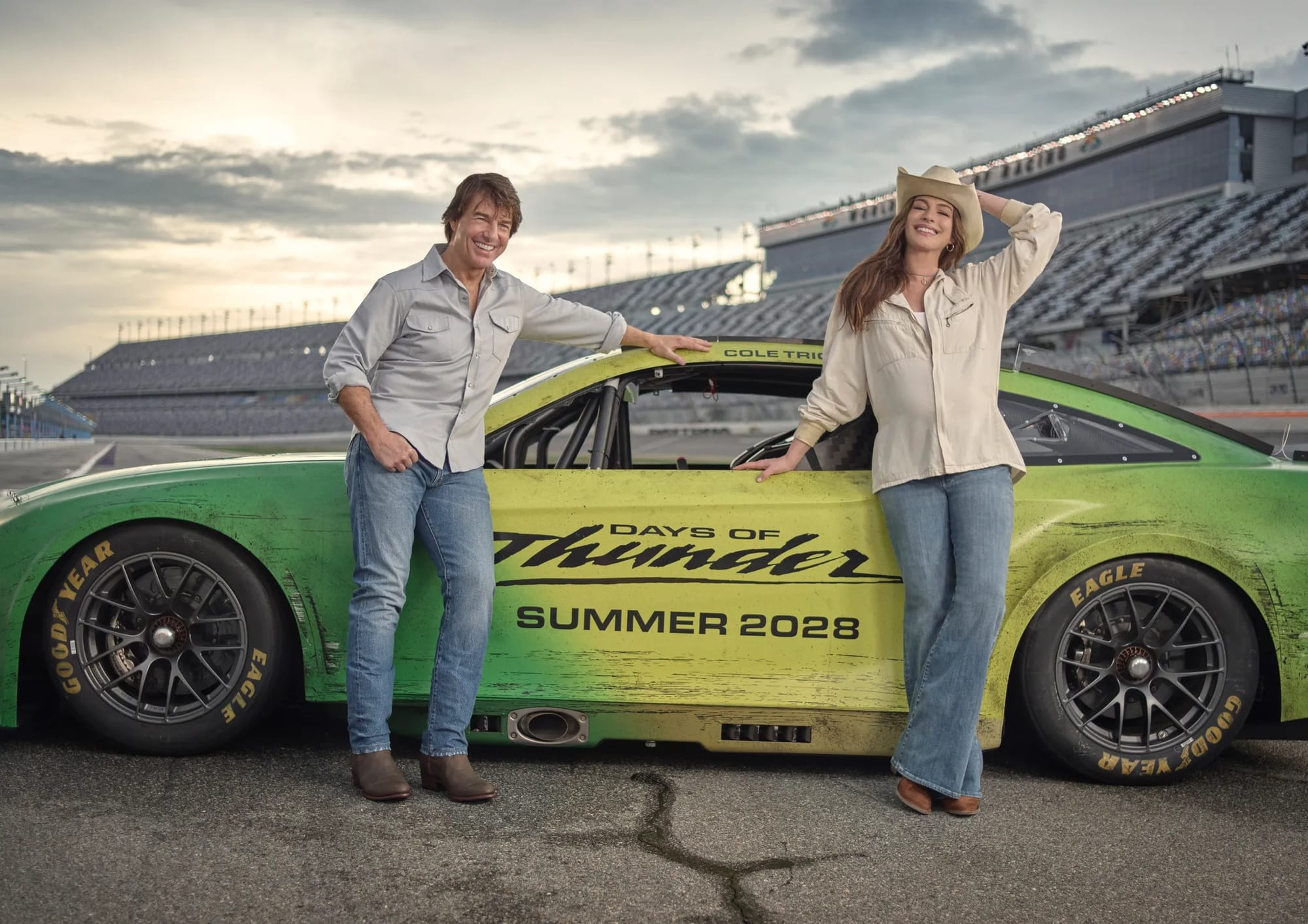 Anne Hathaway, 'Days of Thunder' Devam Filminde Tom Cruise'a Eşlik Edecek